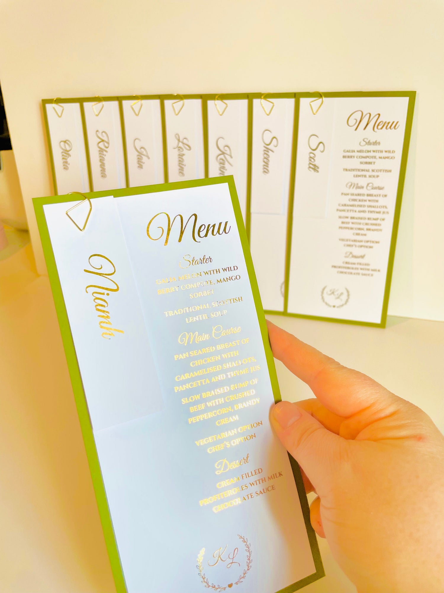MENUS & PLACE SETTINGS